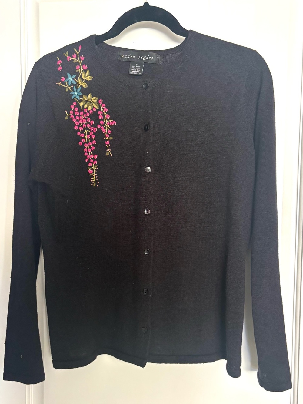 Cardigan embroidered